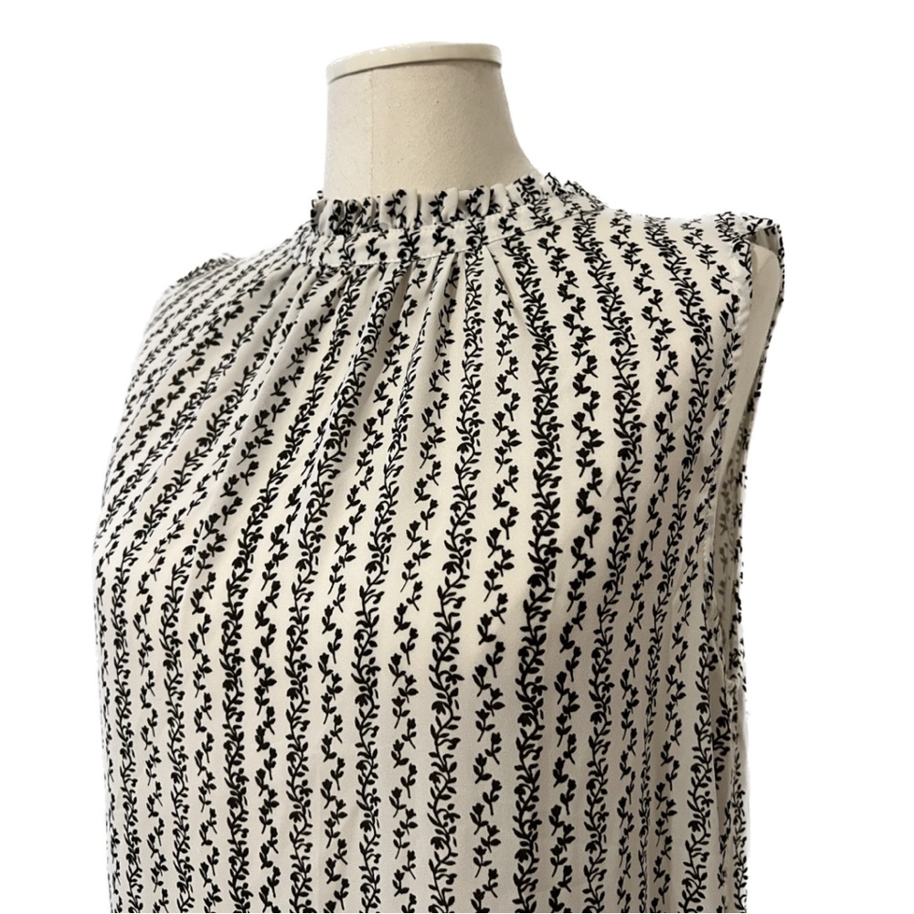 LOFT Sleeveless Blouse - Black and White Floral - Key Hole Back - High Neck